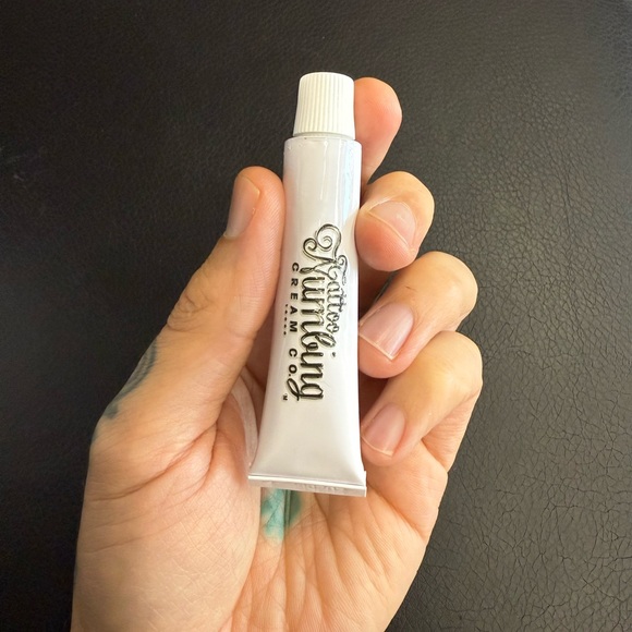 Tattoo Numbing Cream - White - Picture 1 of 2